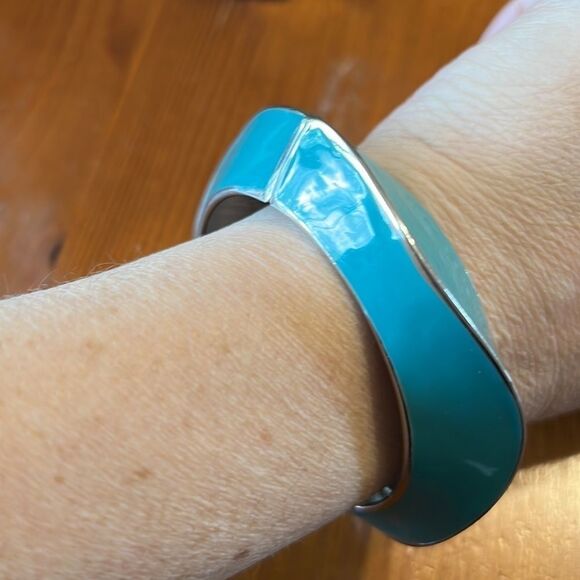 Bundle 3 for $15 Blue Green and Silver-tone Hinge Bracelet - Picture 11 of 11